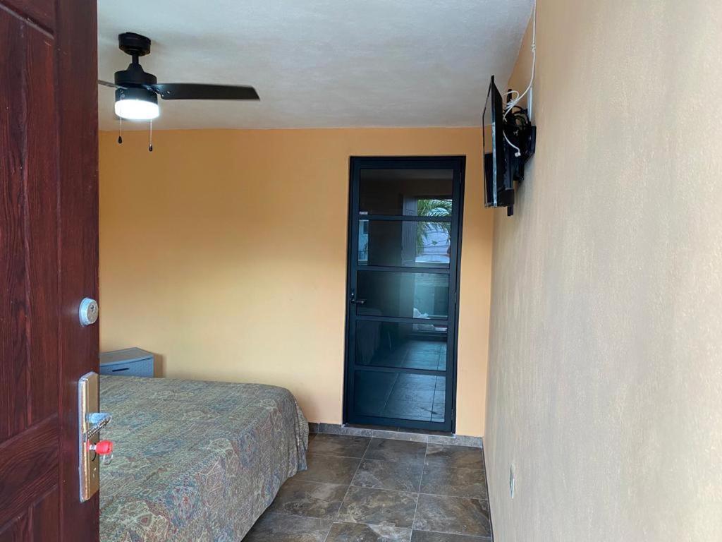 La Gozadera Rooms Cancun Exterior photo